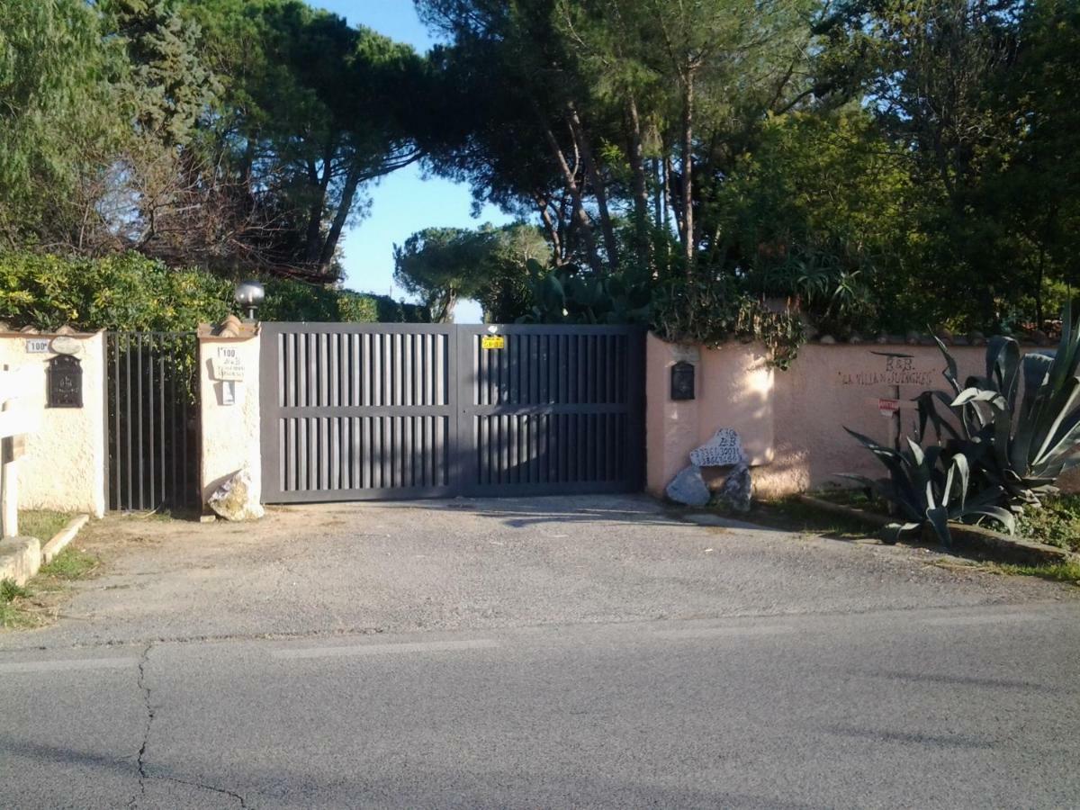 Appartamento In Villa Di Judighes 切尔韦泰里 外观 照片